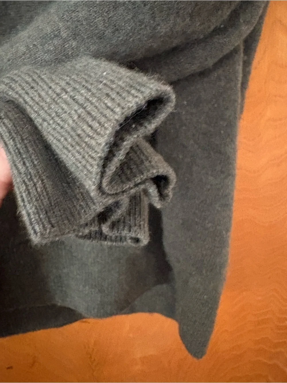 NAADAM Crewneck cashmere Sweater in Olive Green M